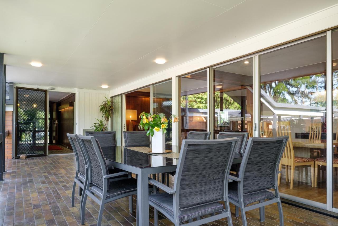 Spacious Hideaway Retreat, Brookfield, Brisbane Exterior photo
