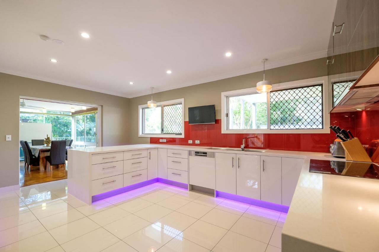 Spacious Hideaway Retreat, Brookfield, Brisbane Exterior photo