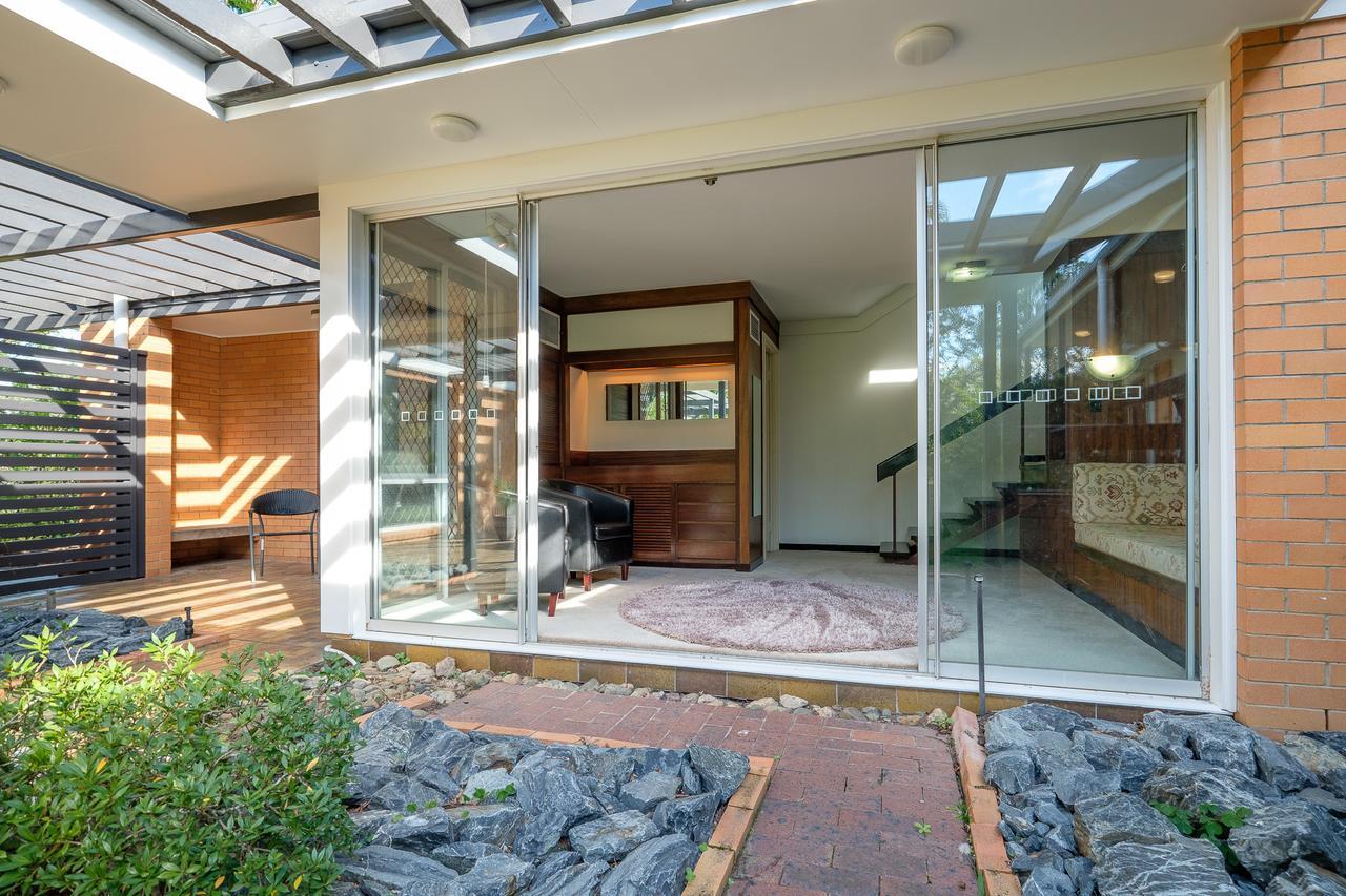 Spacious Hideaway Retreat, Brookfield, Brisbane Exterior photo
